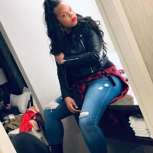 Meet your Posher, Samirah